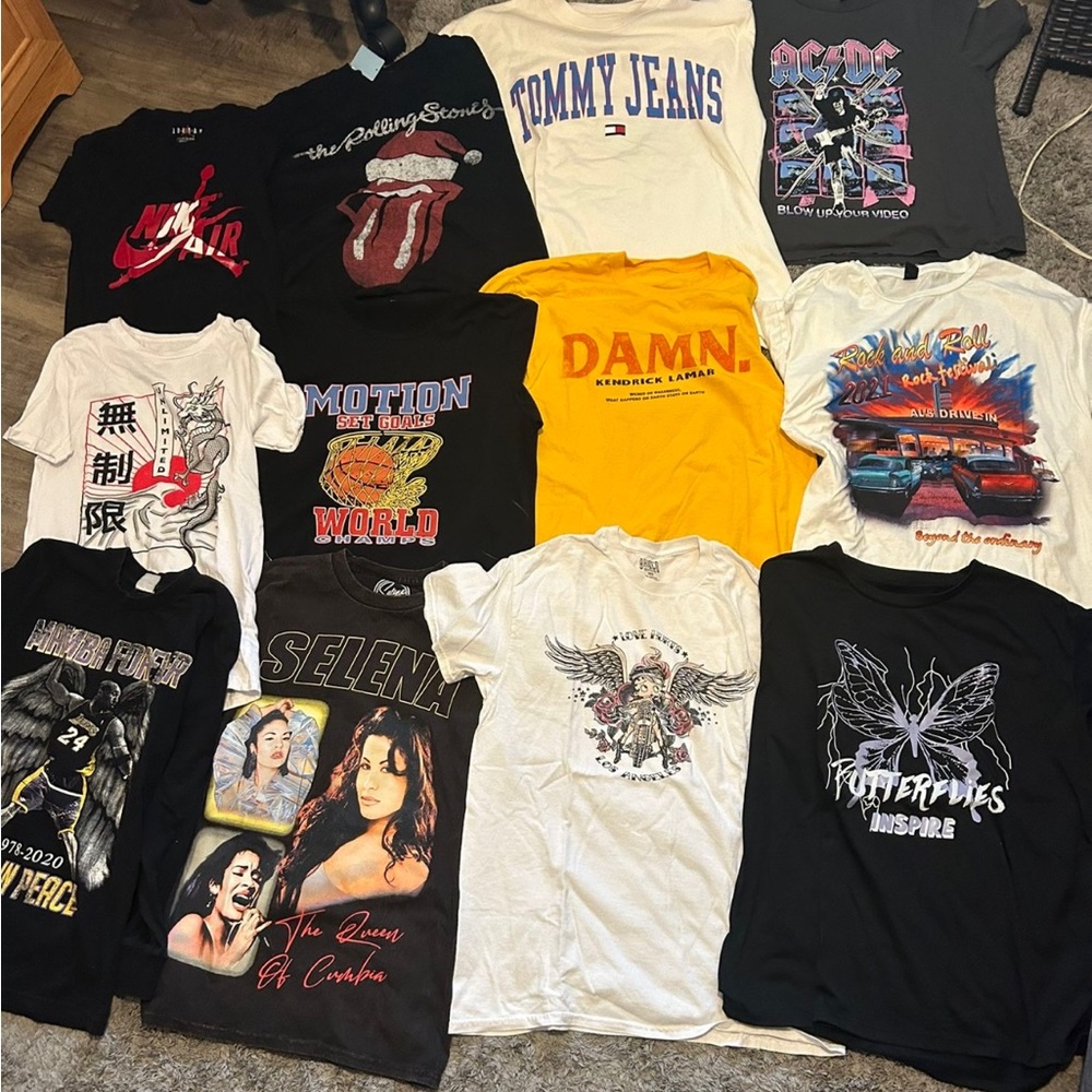Shirts/pants/sweats/shorts/hoodies
